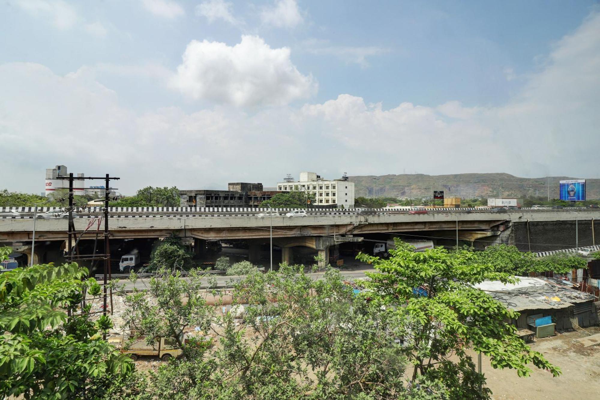 Hotel New Sarovar Grand ปันเวล ภายนอก รูปภาพ