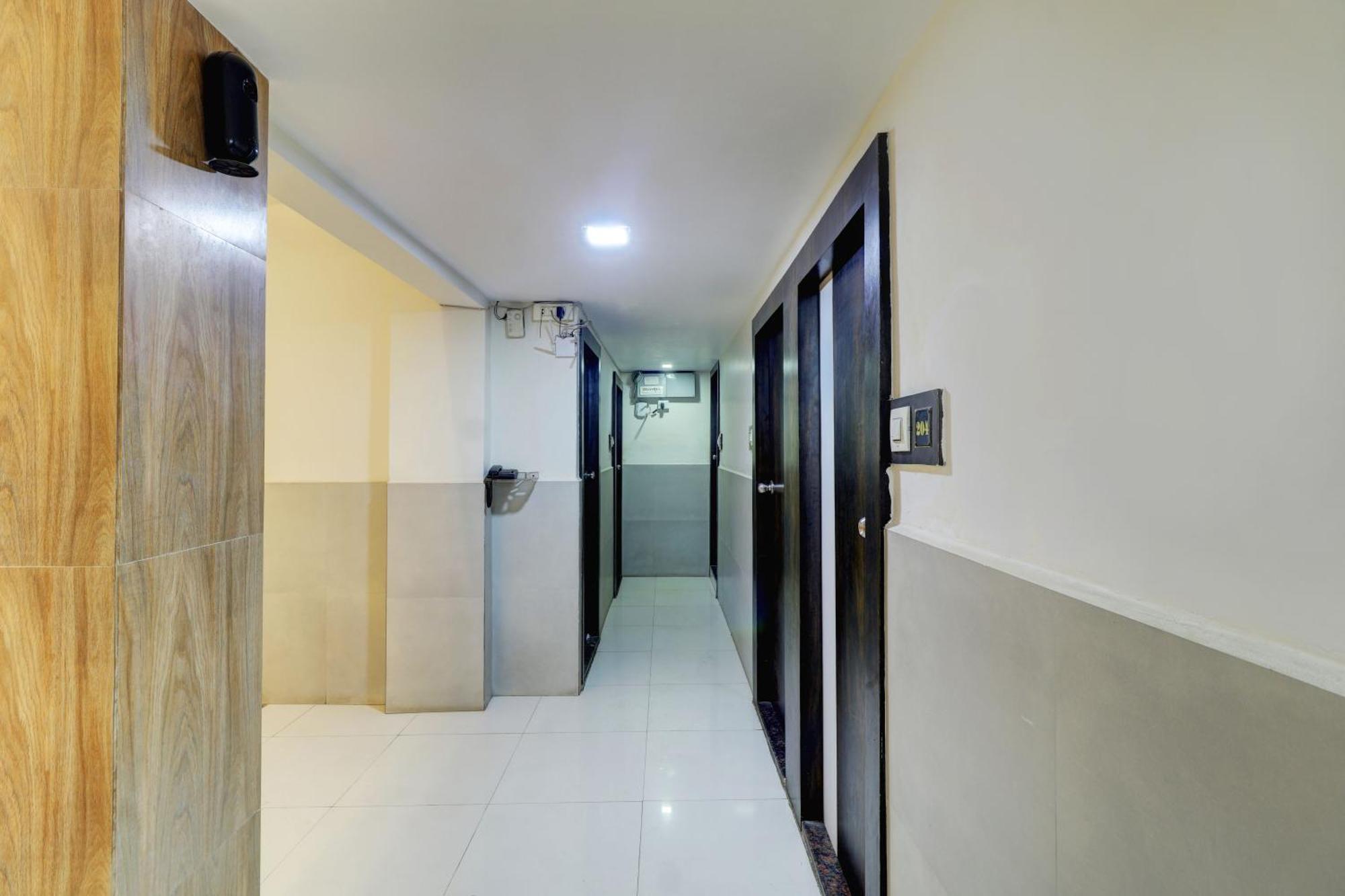 Hotel New Sarovar Grand ปันเวล ภายนอก รูปภาพ